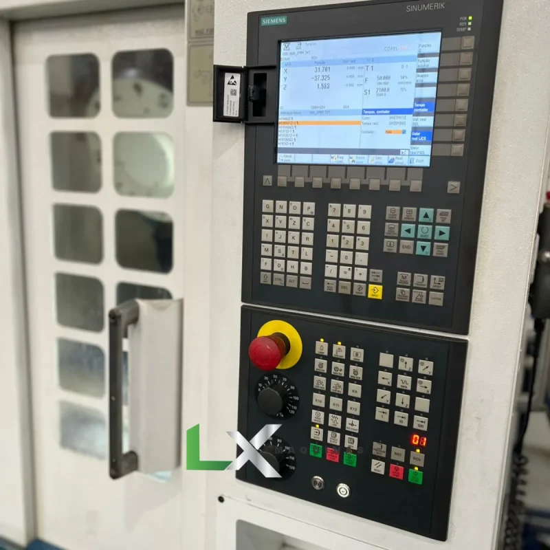 CENTRO DE USINAGEM E FURAÇÃO HYUNDAI SPT-T500 (2)