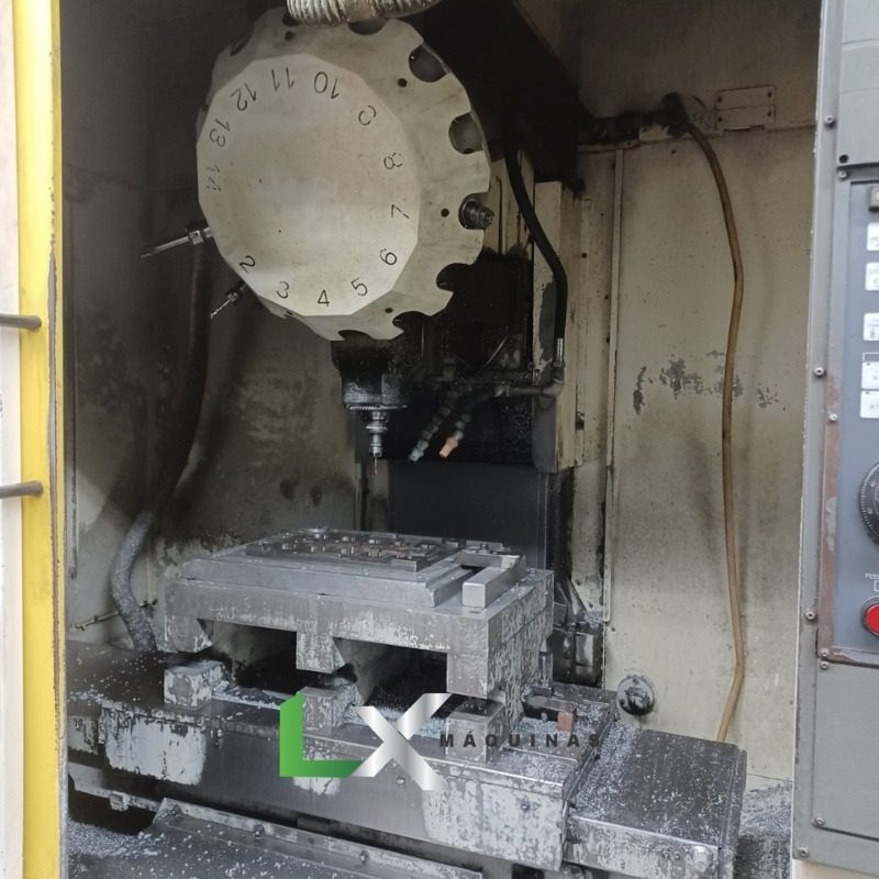 CENTRO DE USINAGEM FANUC ROBODRILL ALPHA T14i-EL - ANO 2007 (1)