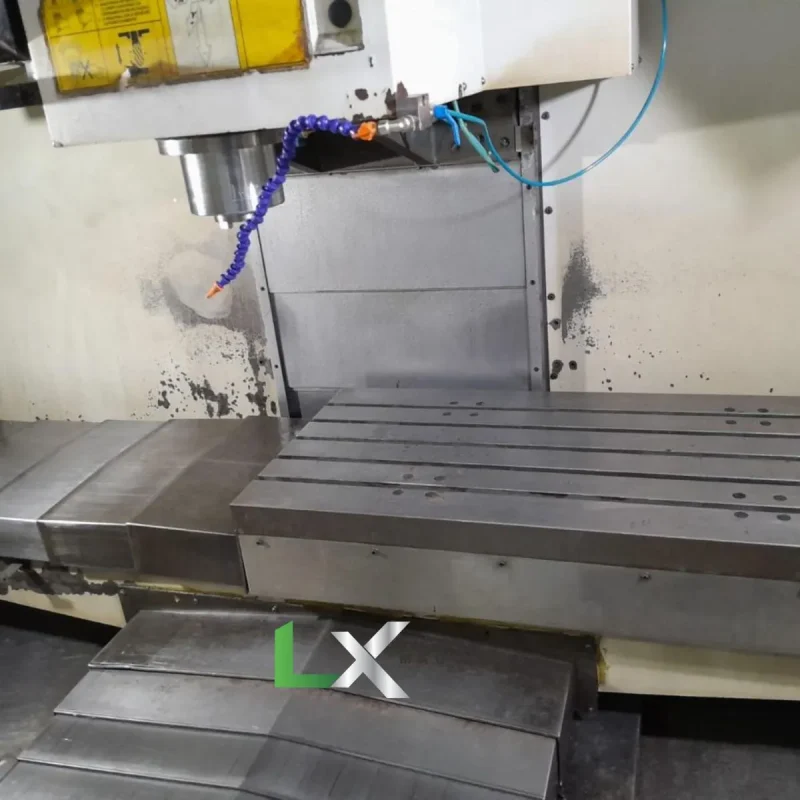 CENTRO DE USINAGEM ROMI D1000 AP ANO 2013 - COM 4 EIXO (4)