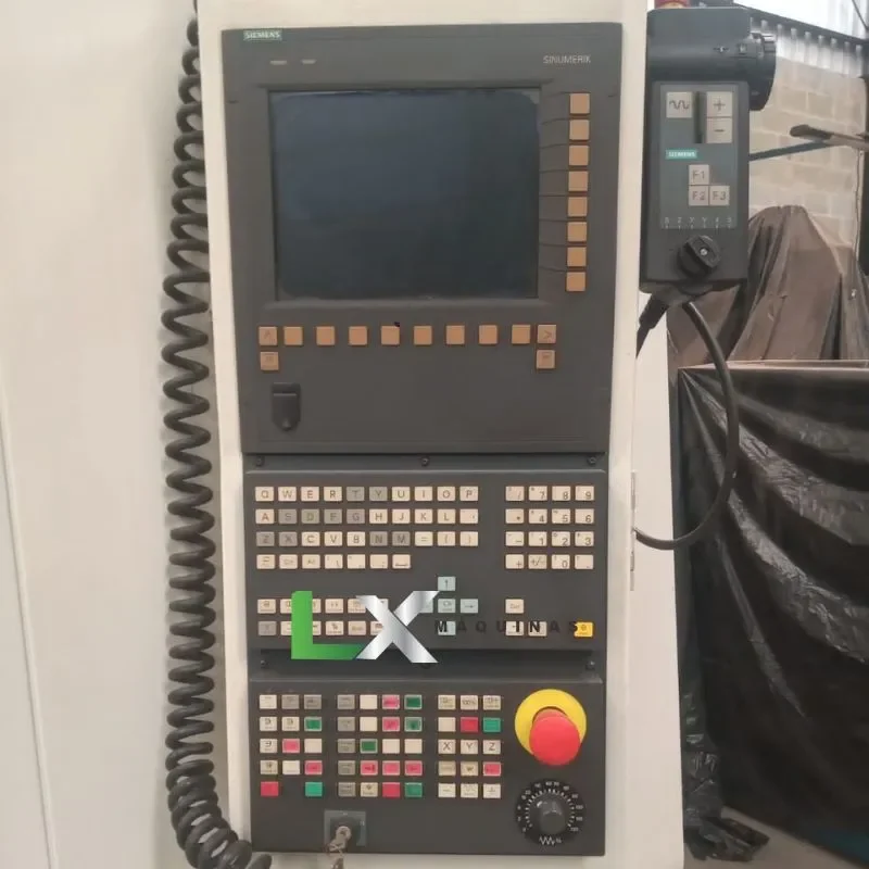 CENTRO DE USINAGEM ROMI D1250 COM 4 EIXO - SIEMENS (12)