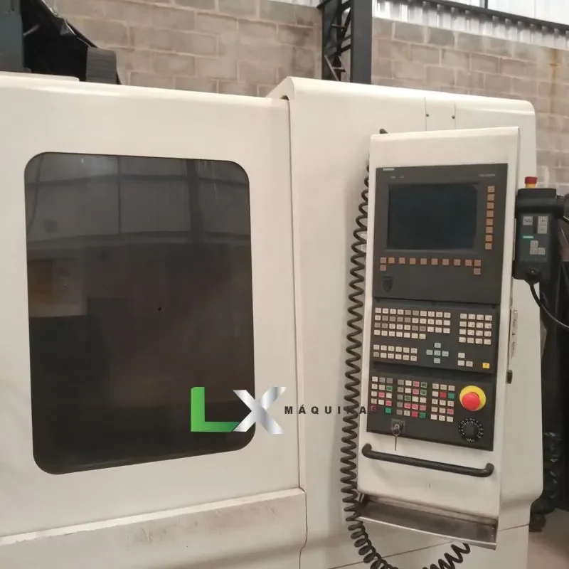 CENTRO DE USINAGEM ROMI D1250 COM 4 EIXO - SIEMENS (3)