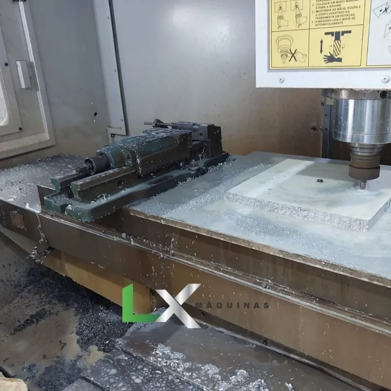 CENTRO DE USINAGEM ROMI D1250 - FANUC - 2015 (12)