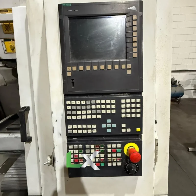 CENTRO DE USINAGEM ROMI D560 – SIEMENS – ANO 2003 (4)