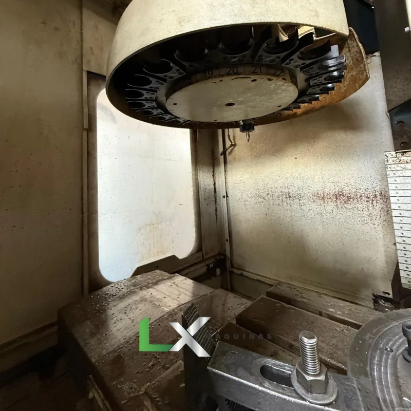 CENTRO DE USINAGEM ROMI D560 – SIEMENS – COM TRANSPORTADOR DE CAVACOS (8)