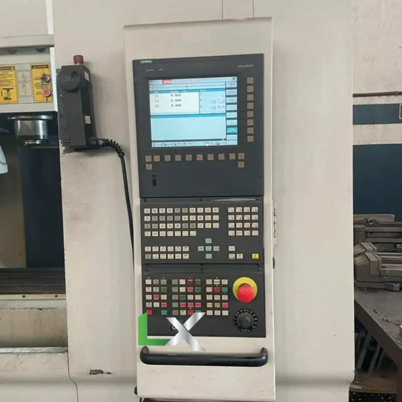 CENTRO DE USINAGEM ROMI D760 - SIEMENS - ANO 2004 (9)