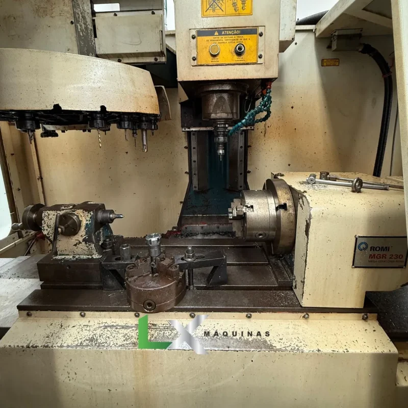 CENTRO DE USINAGEM ROMI D760 SIEMENS – ANO 2003 - COM 4º EIXO (12)