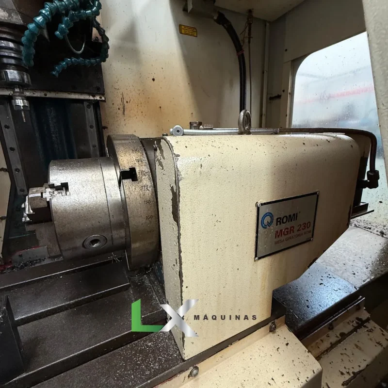 CENTRO DE USINAGEM ROMI D760 SIEMENS – ANO 2003 - COM 4º EIXO (2)