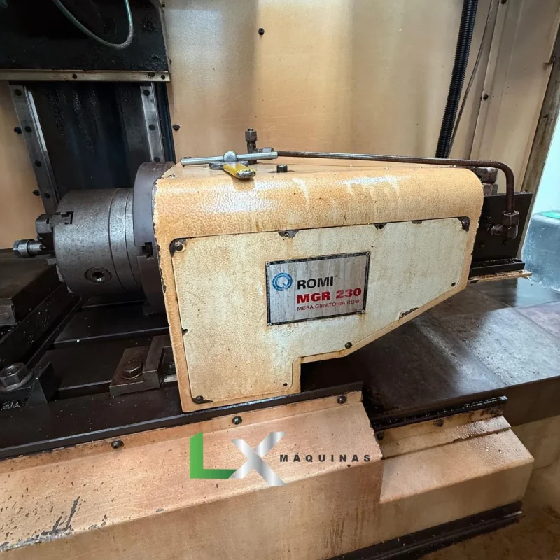 CENTRO DE USINAGEM ROMI D760 SIEMENS – ANO 2007 - COM 4º EIXO (8)