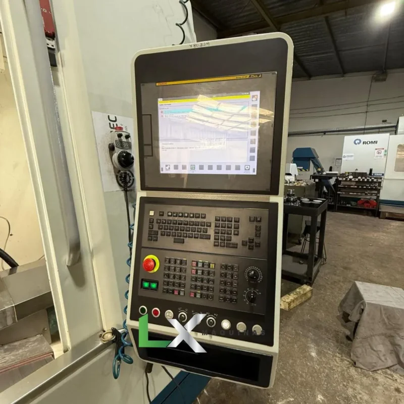 CENTRO DE USINAGEM ROMI D800 FANUC- COM 4 EIXO - ANO 2022 (2)