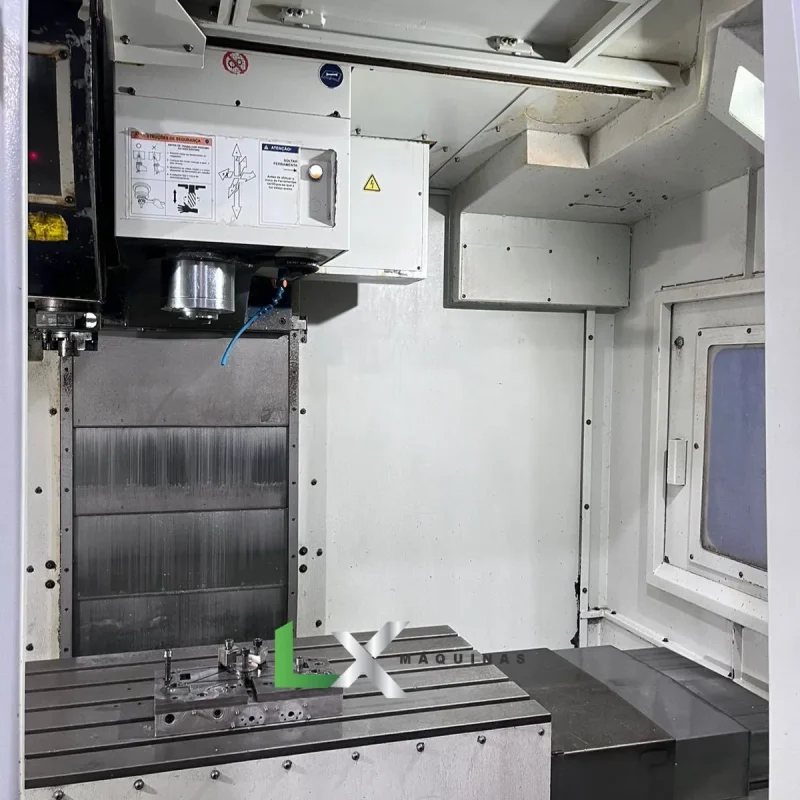 CENTRO DE USINAGEM ROMI D800 - SIEMENS 828D - ANO 2015 (1)