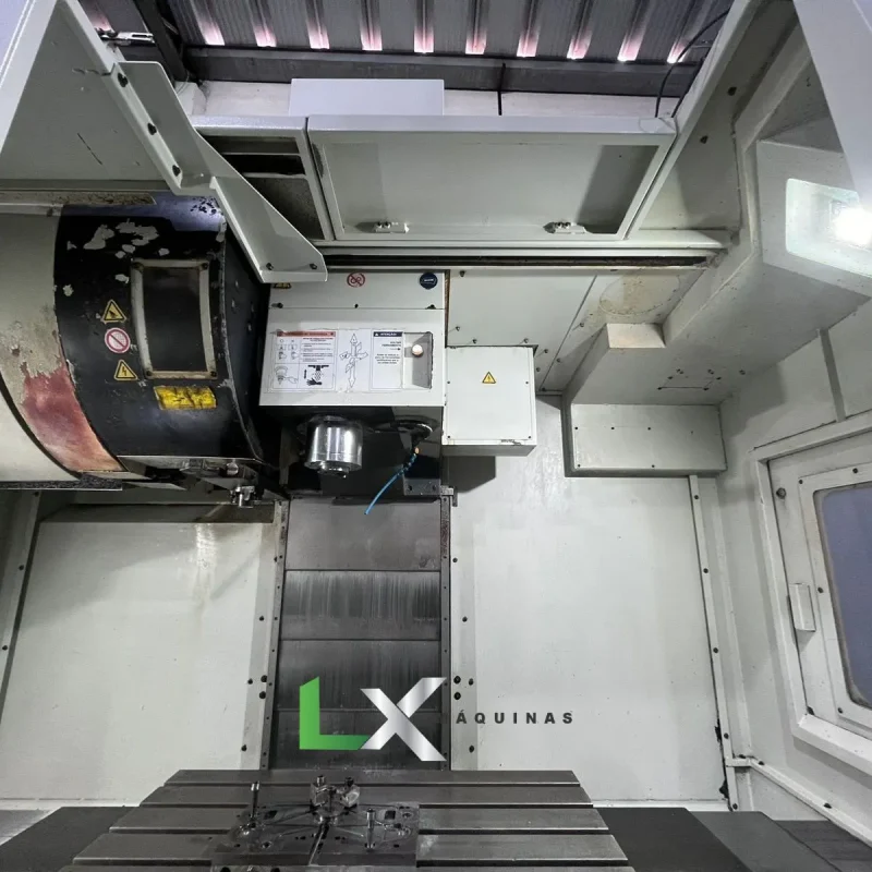 CENTRO DE USINAGEM ROMI D800 - SIEMENS 828D - ANO 2015 (5)
