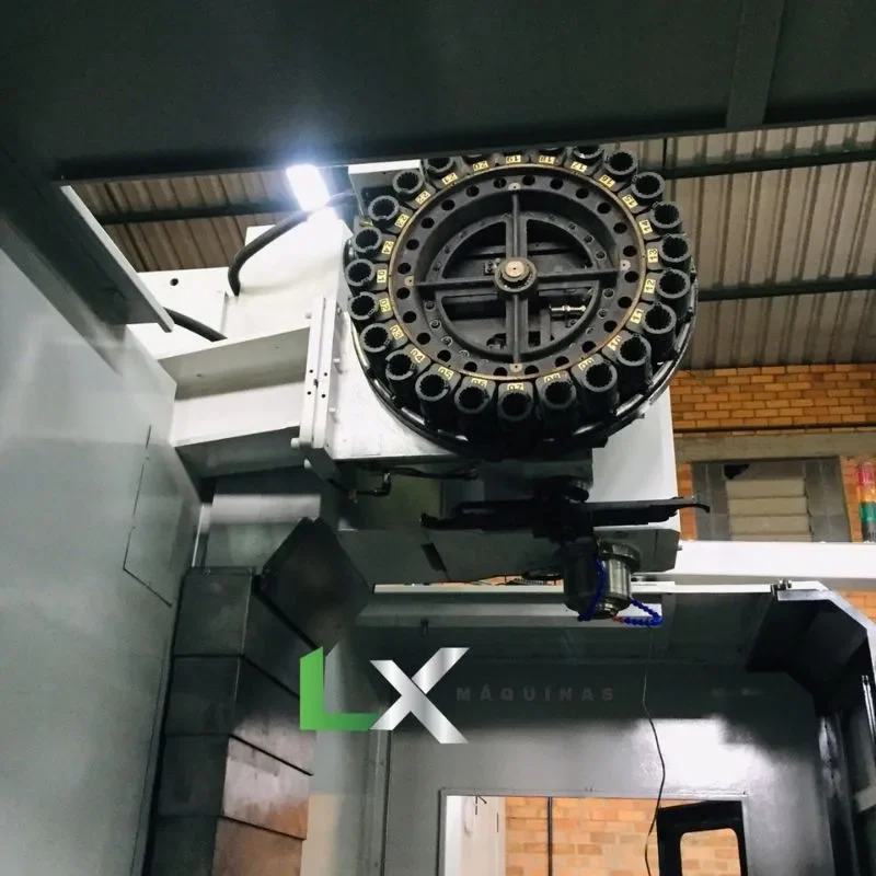 CENTRO DE USINAGEM TRAVIS M1500 SL REFORMADA – ANO 2010 (7)