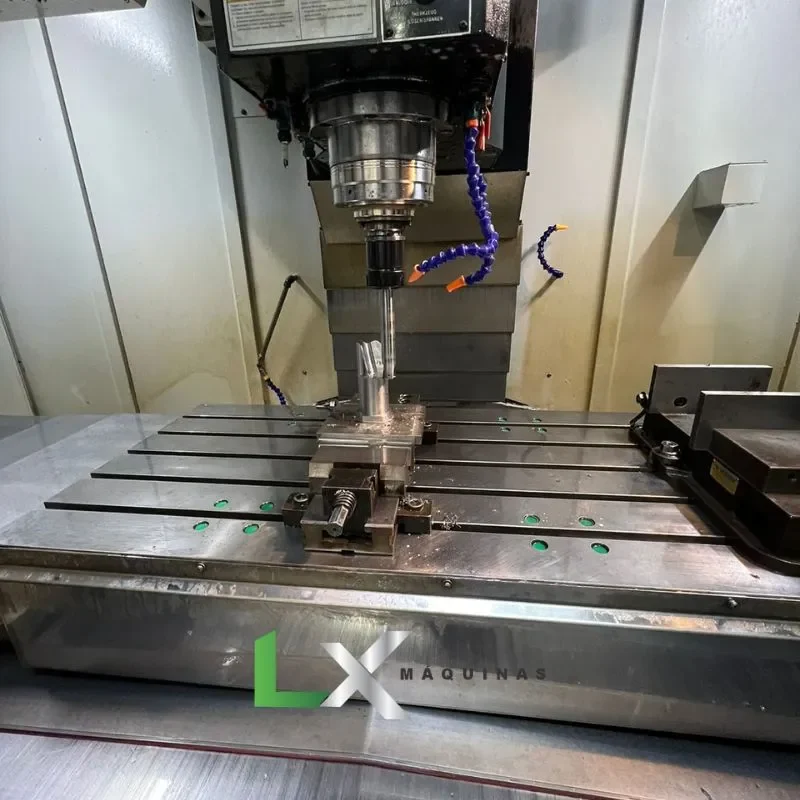 CENTRO DE USINAGEM VEKER MVK1500L SIEMENS - 2020 (3)