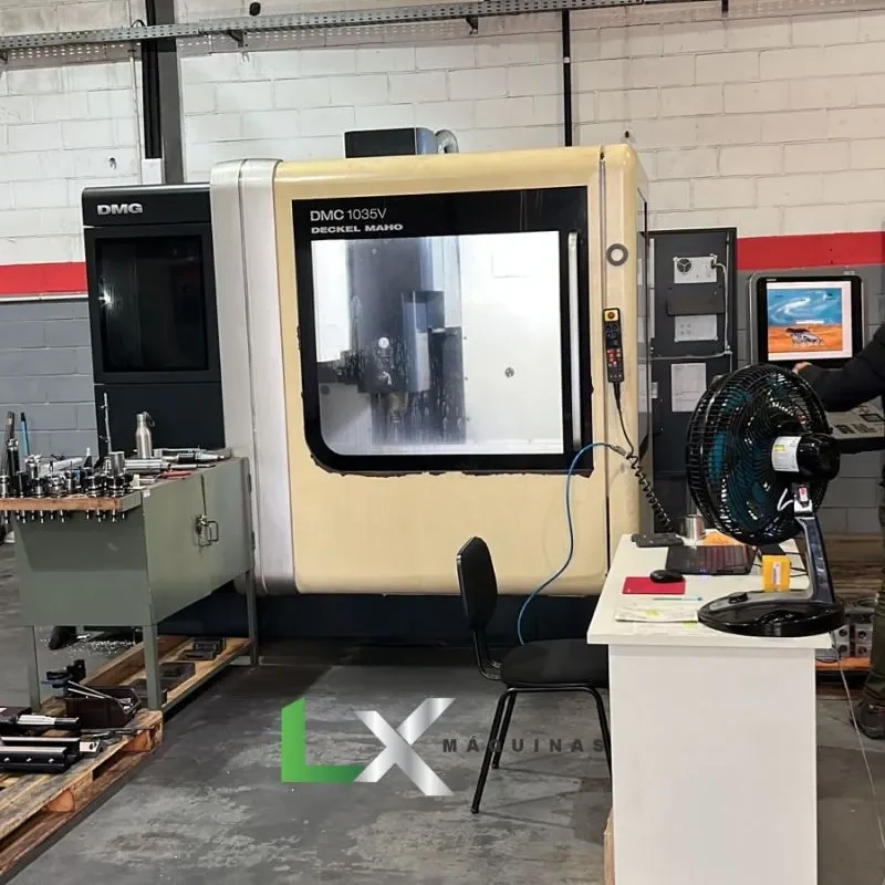 CENTRO DE USINAGEM VERTICAL DMG DMC1035V - 2011 (1)