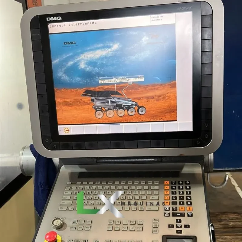 CENTRO DE USINAGEM VERTICAL DMG DMC1035V - 2011 (4)