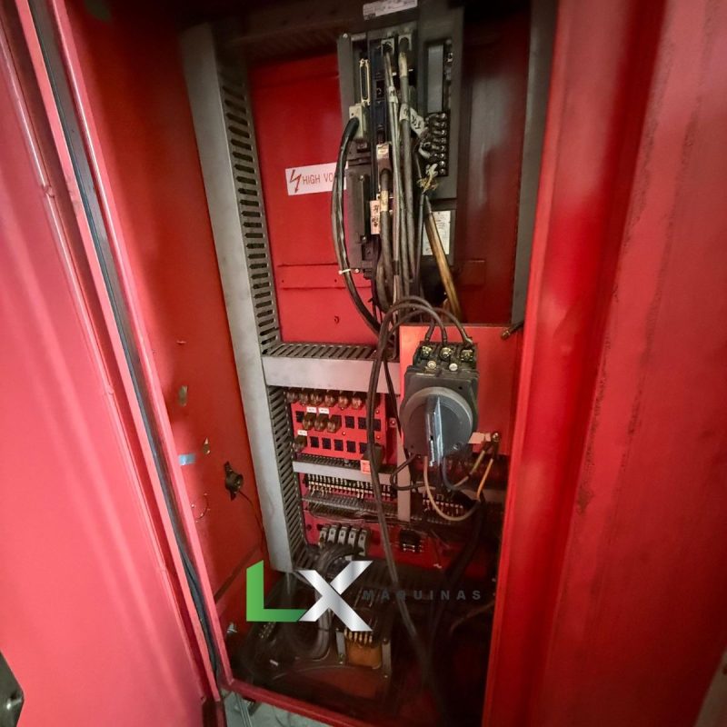 CENTRO DE USINAGEM VERTICAL DYNAMITE 4500F – MITSUBISHI (4)