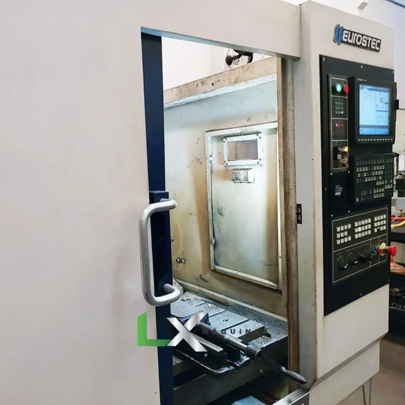 CENTRO DE USINAGEM VERTICAL EUROSTEC MCV-520 - GUIAS LINEARES - ANO 2016 (1)