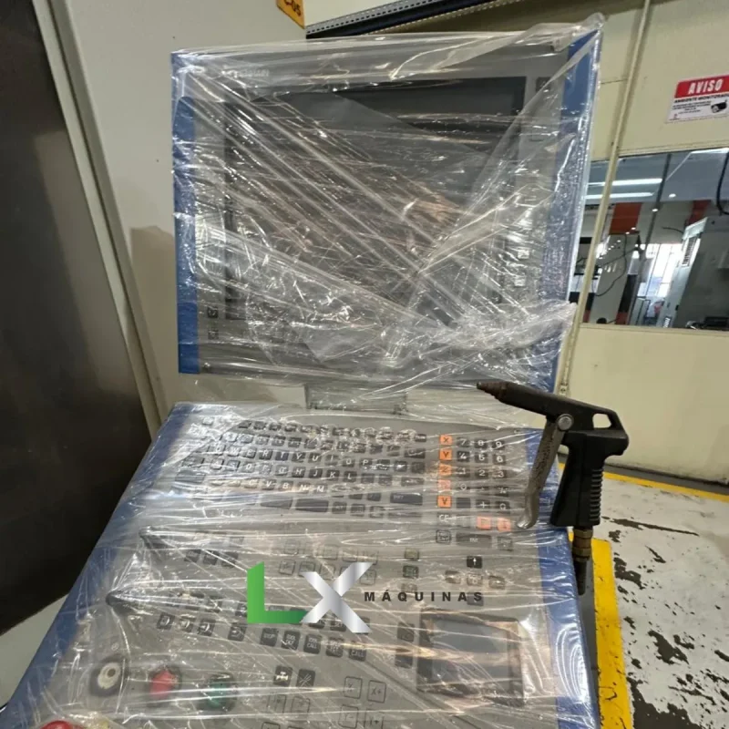 CENTRO DE USINAGEM VERTICAL MIKRON VCE800PLUS - 800 X 500 X 540 MM - ANO 2005 (1)