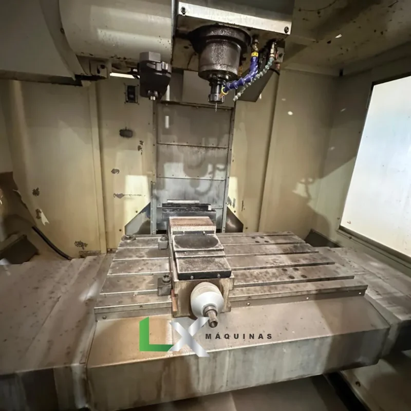 CENTRO DE USINAGEM VERTICAL MIKRON VCE800PLUS - 800 X 500 X 540 MM - ANO 2005 (2)