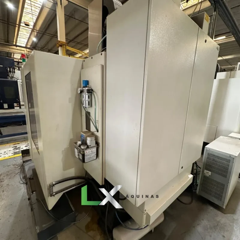 CENTRO DE USINAGEM VERTICAL MIKRON VCE800PLUS - 800 X 500 X 540 MM - ANO 2005 (4)