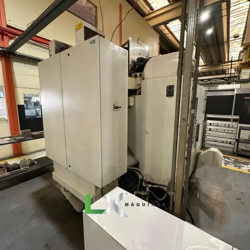 CENTRO DE USINAGEM VERTICAL MIKRON VCE800PLUS - 800 X 500 X 540 MM - ANO 2005 (5)