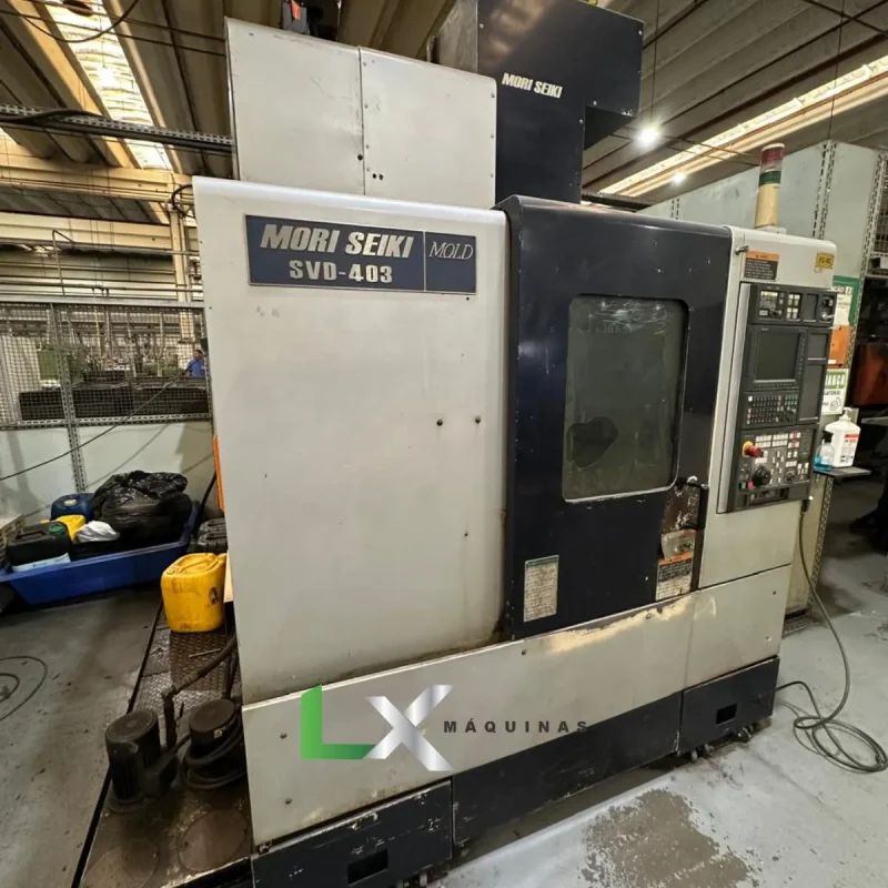 CENTRO DE USINAGEM VERTICAL MORI SEIKI SVD403 - 600 X 430 X 460 MM - ANO 2001 (3)