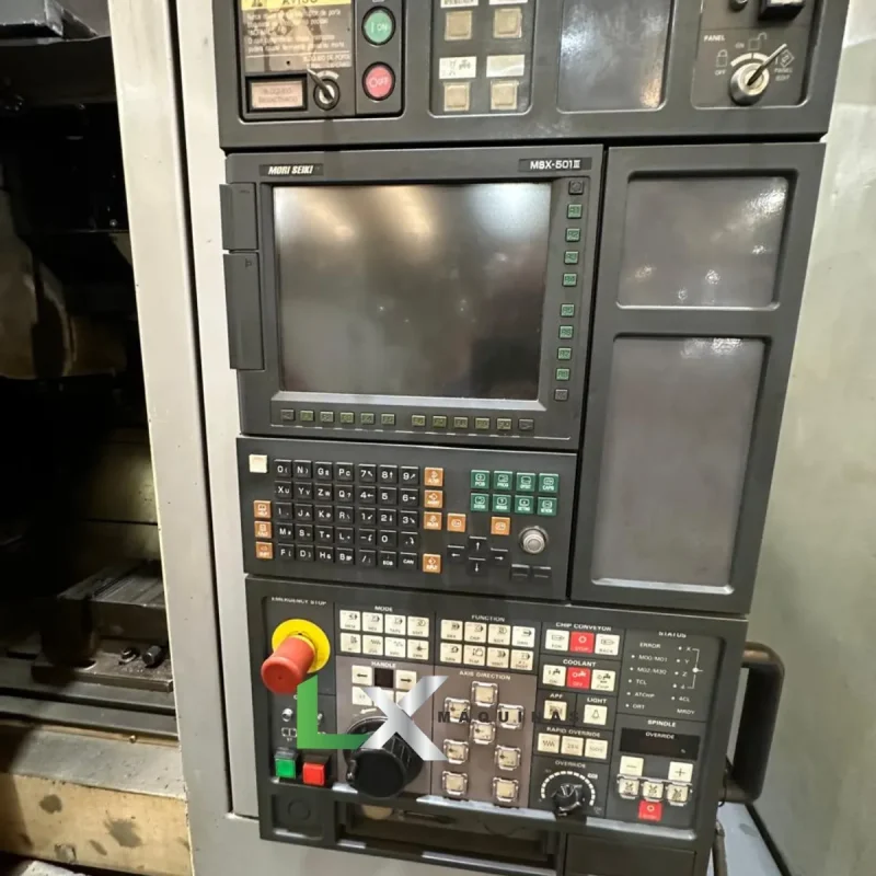 CENTRO DE USINAGEM VERTICAL MORI SEIKI SVD403 - 600 X 430 X 460 MM - ANO 2001 (7)