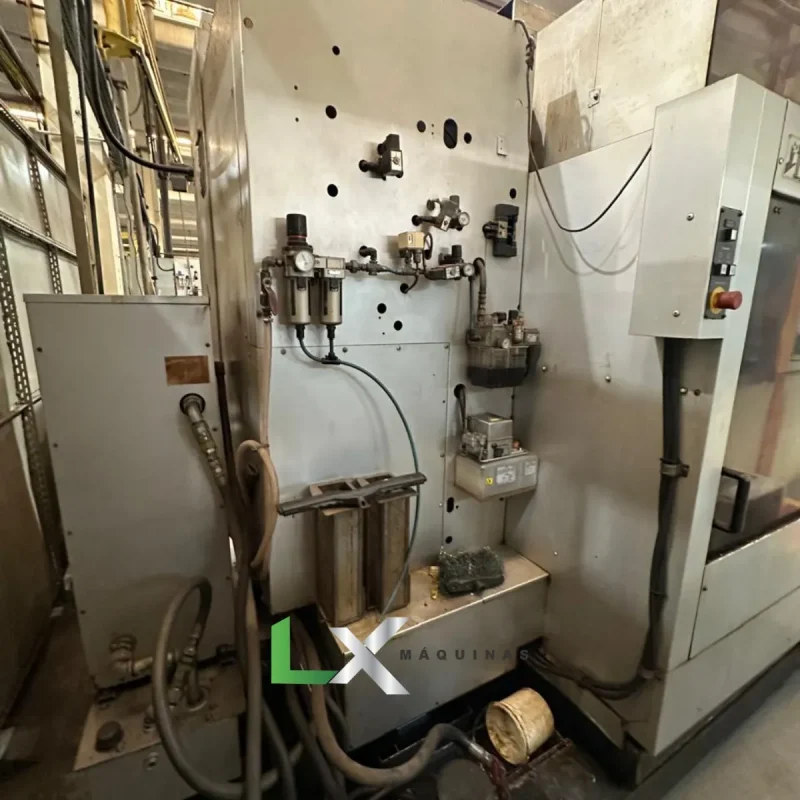 CENTRO DE USINAGEM VERTICAL MORI SEIKI SVD503 – ANO 2001 (4)