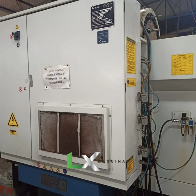 CENTRO DE USINAGEM VERTICAL ROMI D800 COM 4º EIXO - ANO 2010 (3)