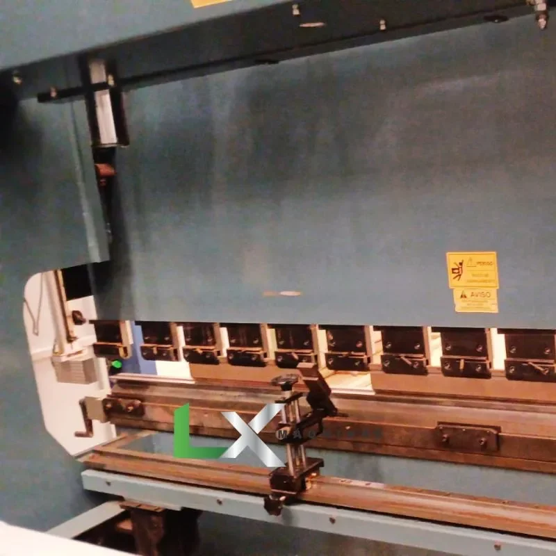 DOBRADEIRA CNC HIDRAULICA DURMA ADR30100 - 100 X 3000MM - 2014 (2)