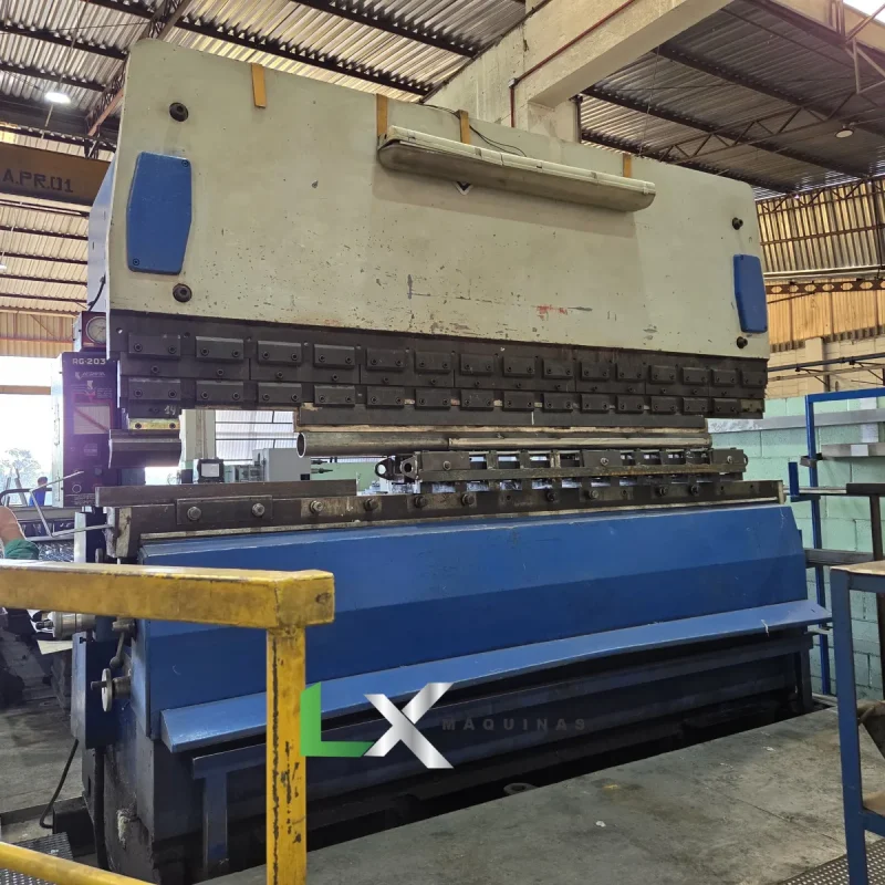 DOBRADEIRA HIDRAULICA ASAMA - 200 TON x 3M (4)