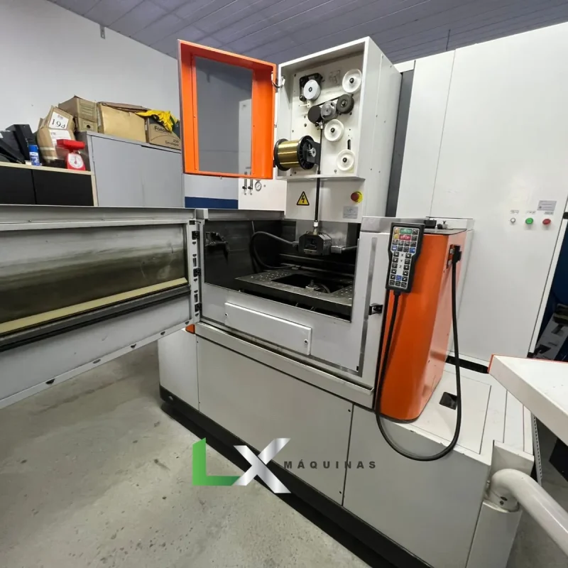 ELETROEROSÃO A FIO AGIE CHARMILLES CUT20P - ANO 2010 - MUITO CONSERVADA (2)