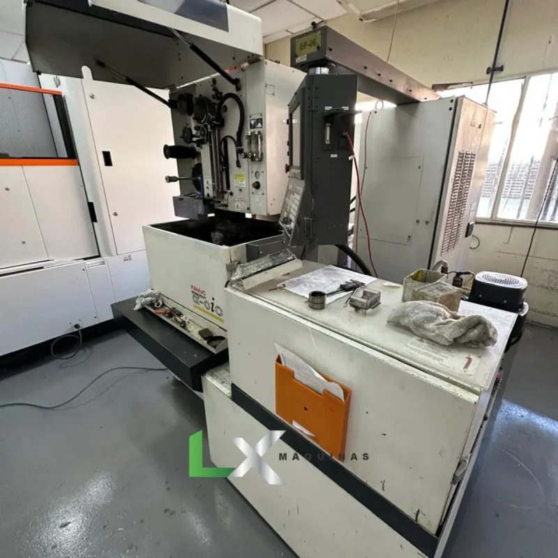 ELETROEROSÃO A FIO CNC FANUC ROBOCUT ALPHA OiC - ANO 2006 (5)