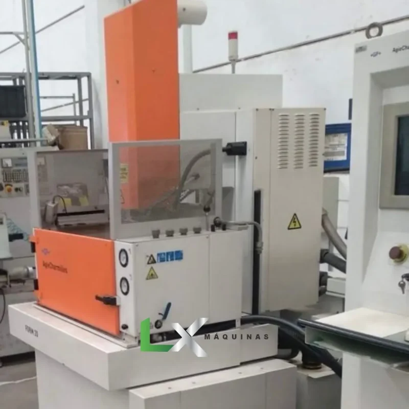 ELETROEROSAO A PENETRACAO CNC AGIE CHARMILLES FORM 20 - ANO 2009 - POUCAS HORAS DE USO (5)
