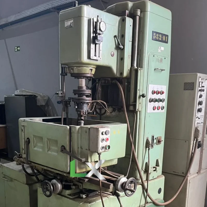 ELETROEROSÃO POR PENETRAÇÃO CHARMILLES D1 S (1)