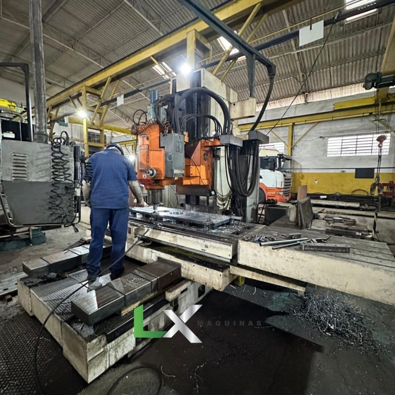 FRESADORA CNC MAKINO - HEIDENHAIN - 1700 X 700 X 500 MM (3)_11zon