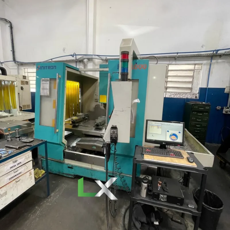 FRESADORA CNC SINITRON KAO1000