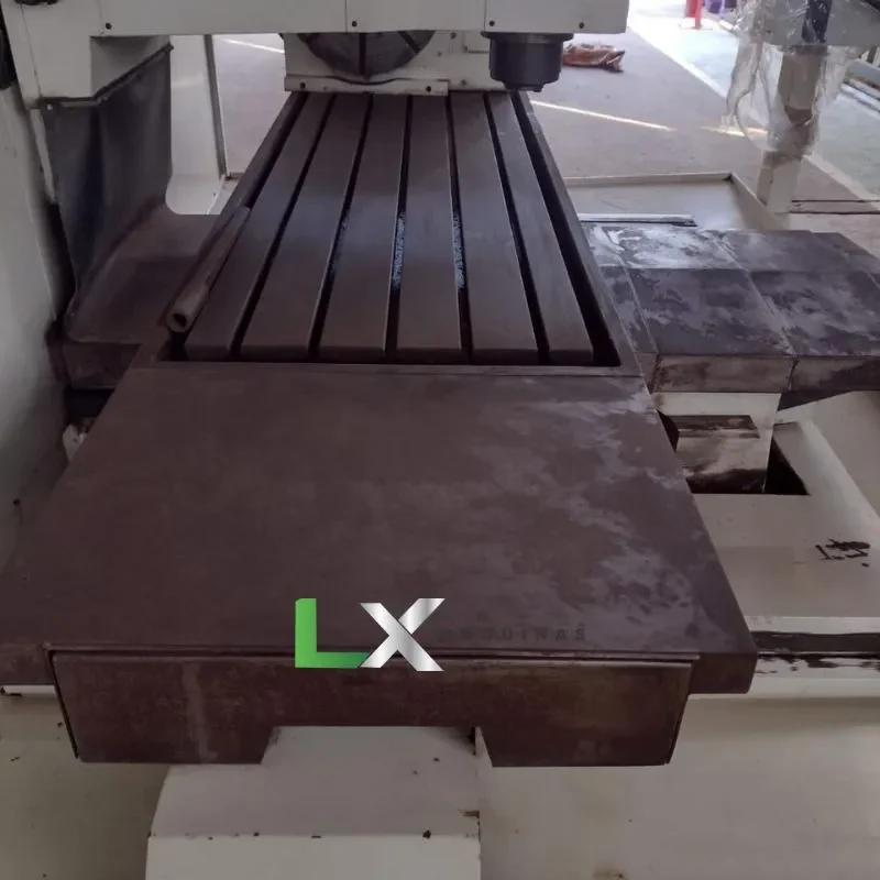 FRESADORA CNC SUNLIKE M8 COM 4 EIXO - FAGOR - 2008 - 2000 MM EM X (5)