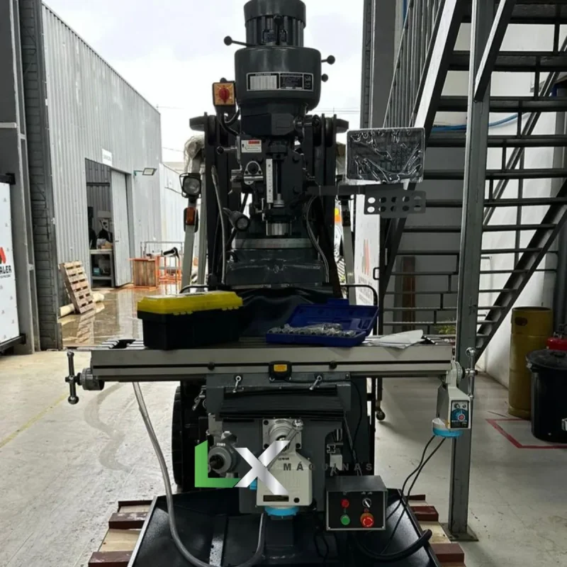 FRESADORA FERRAMENTEIRA LX FF4 - NOVA - COM ACESSORIOS (1)