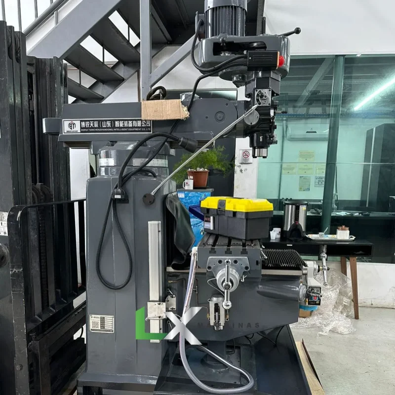 FRESADORA FERRAMENTEIRA LX FF4 - NOVA - COM ACESSORIOS (3)