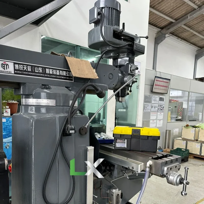 FRESADORA FERRAMENTEIRA LX FF4 - NOVA - COM ACESSORIOS (4)