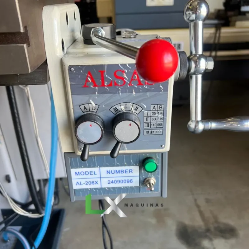 FRESADORA FERRAMENTEIRA MEKAN ISO40 - INVERSOR DE FREQUENCIA - NOVA (6)