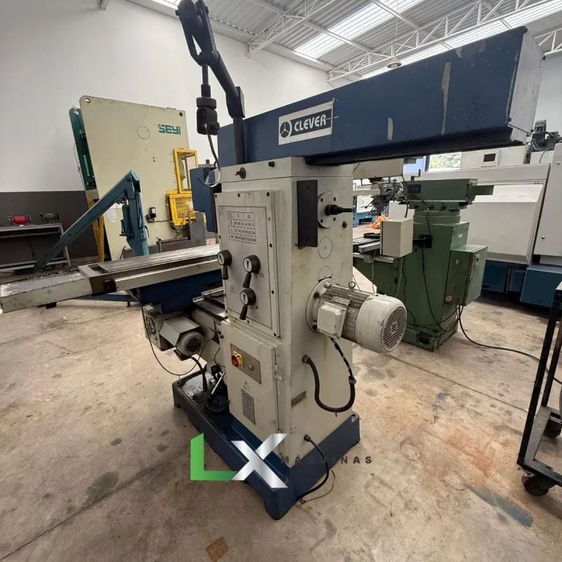 FRESADORA UNIVERSAL CLEVER FH4 COM DIGITAL E AUTOMÁTICO - MUITO CONSERVADA (10)