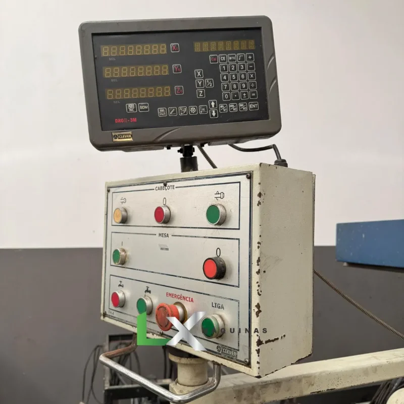 FRESADORA UNIVERSAL CLEVER FH4 COM DIGITAL E AUTOMÁTICO - MUITO CONSERVADA (12)