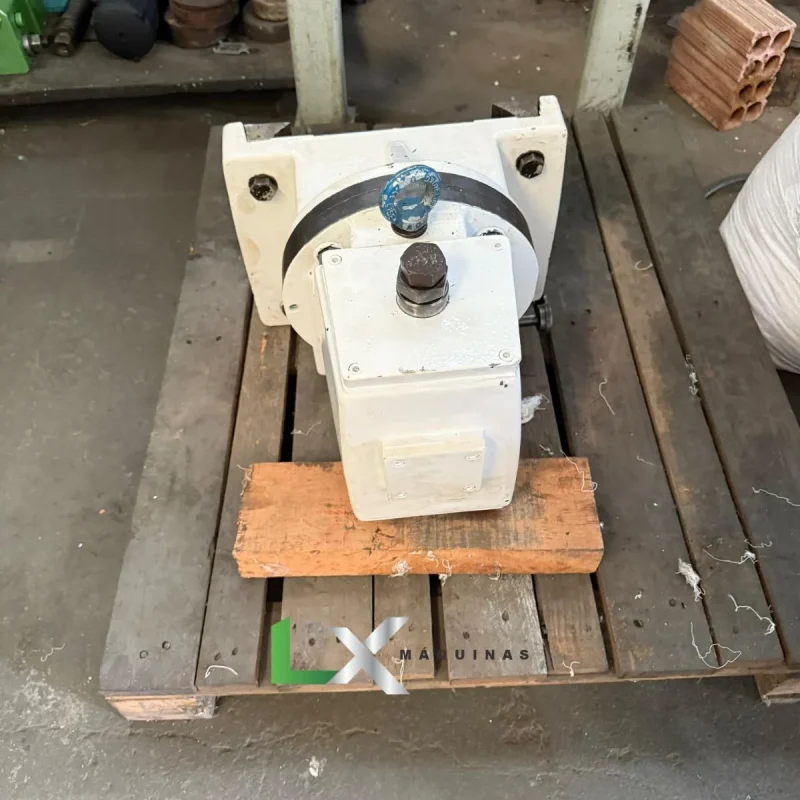 FRESADORA UNIVERSAL ROMI U-30 COMPLETA (6)_11zon