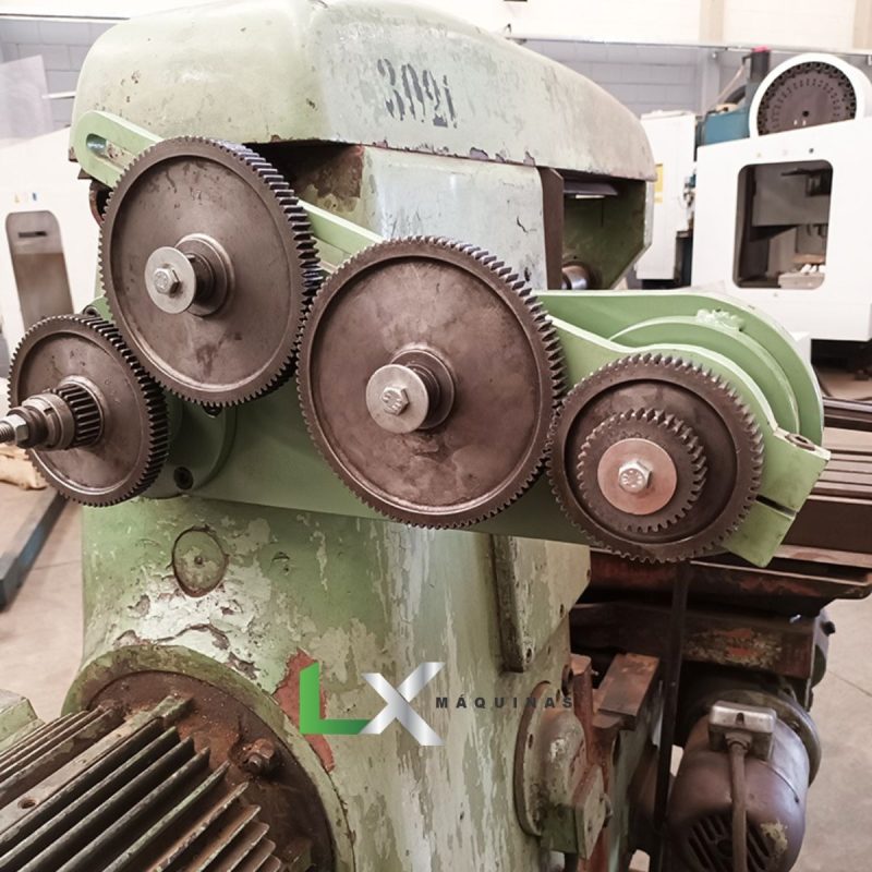 FRESADORA UNIVERSAL TOS N3 (6)_11zon