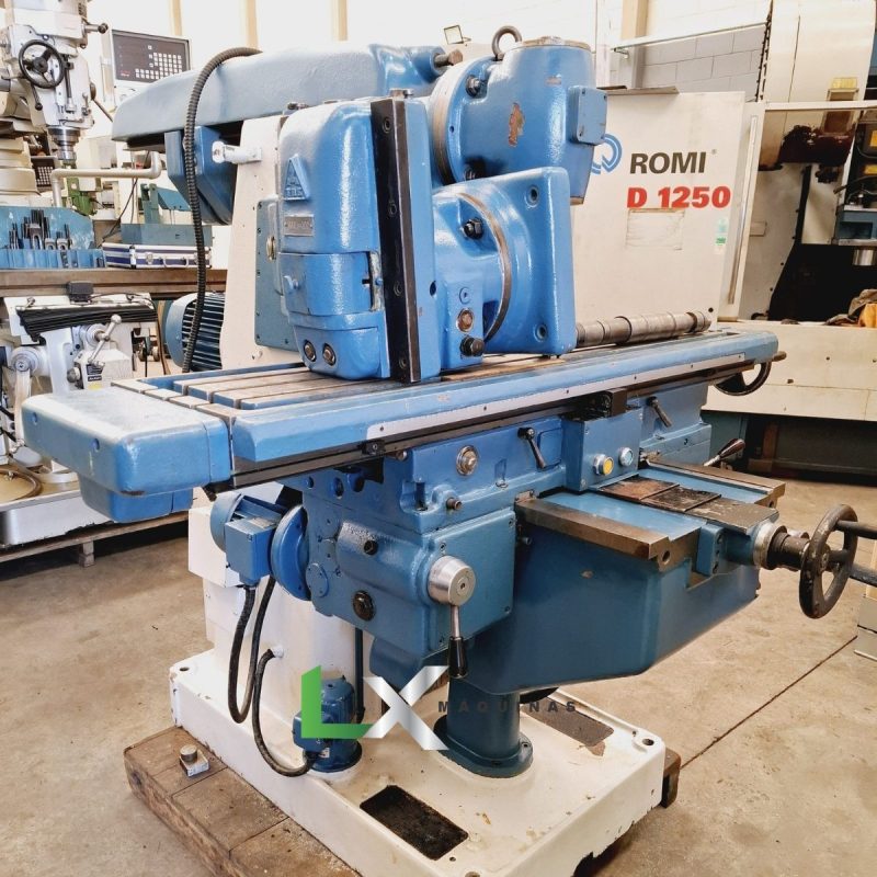 FRESADORA UNIVERSAL TOS Nº3 ISO 40 COM CABEÇOTE CHAVETEIRO (3)