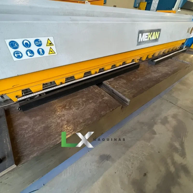 GUILHOTINA MECANICA MEKAN GK 3,2X2000MM - 2014 (3)