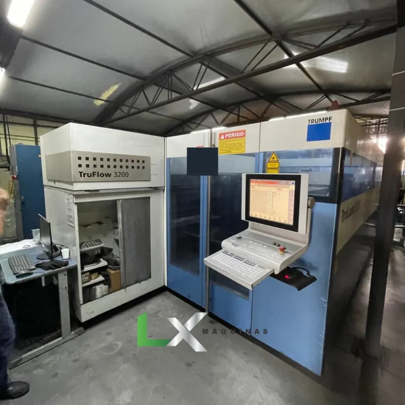 MAQUINA DE CORTE A LASER TRUMPF L20 3030- 1500 X 3000 MM - ANO 2010 (2)