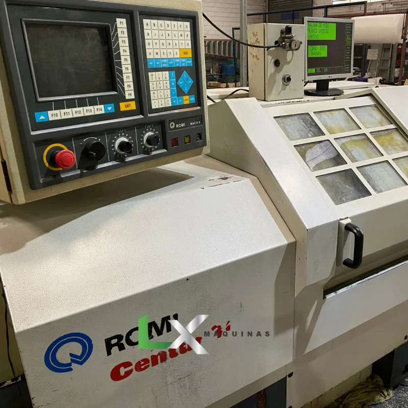 TORNO CNC CENTUR 30 D - ROMI – MACH 9 - ANO 2005 (1)